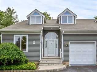 15 Meadowview Ln #15, Berkeley Heights, NJ 07922