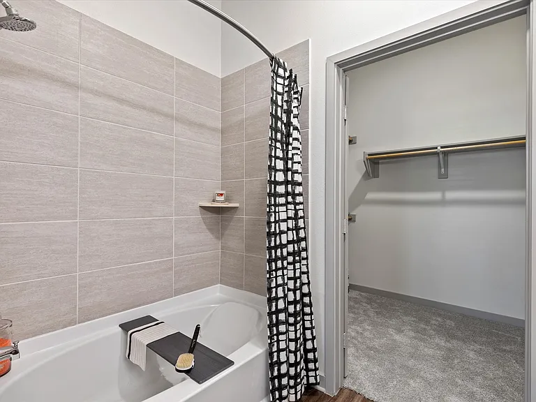 McKinney Terrace — Photo 5