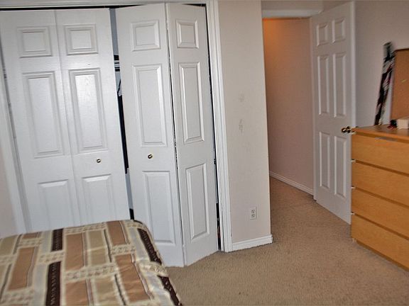 Upstairs bedroom 2