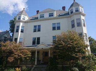 185 Davis Ave APT 4, Brookline, MA 02445