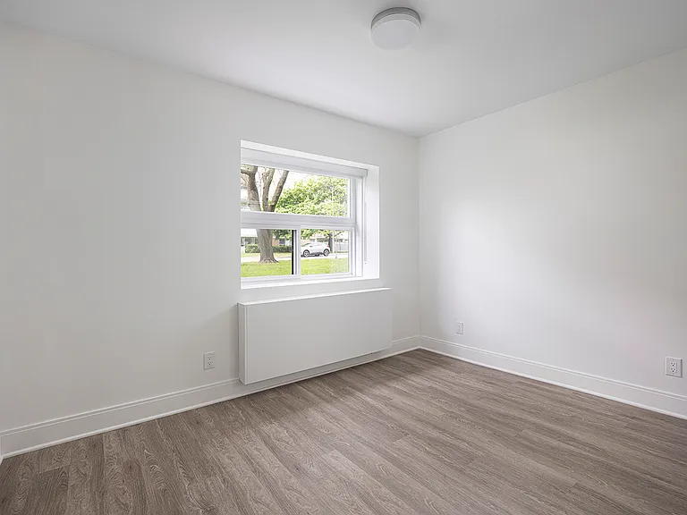 67 Parkwoods Village Dr — Photo 24
