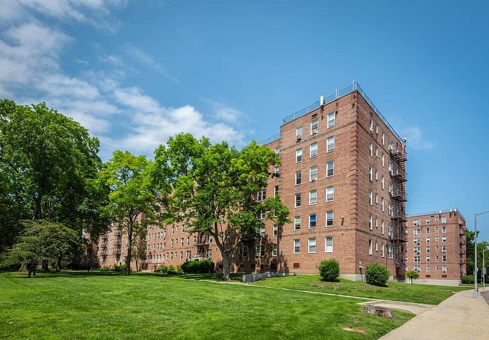 1st image of 2612 West St #Bk-2e