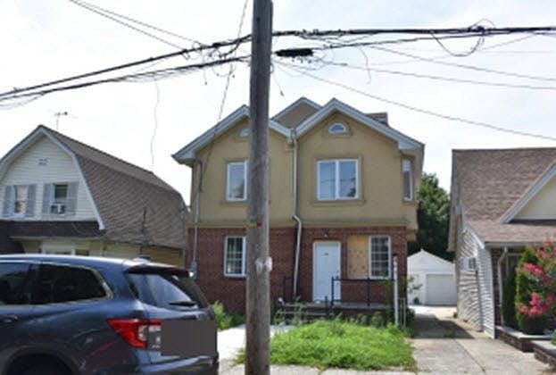 1st image of 1636 E 37th St