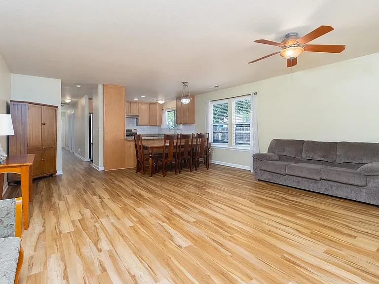 2948 Leland Ave — Photo 20