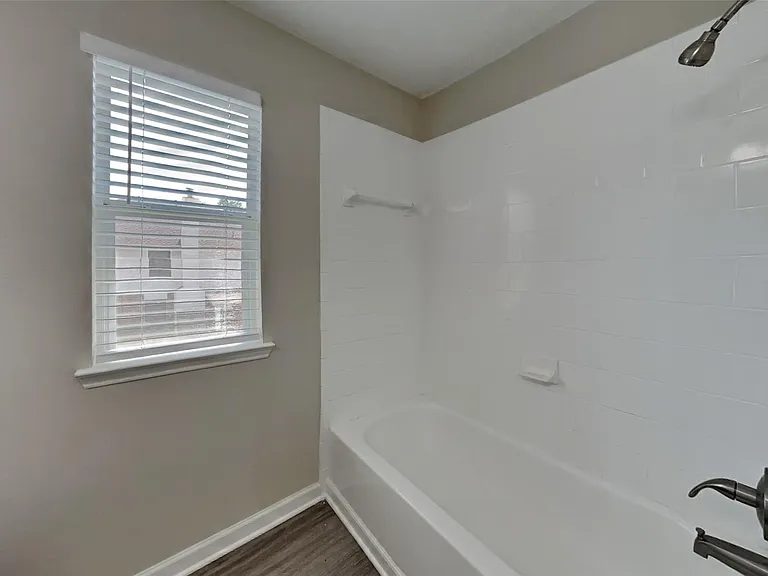 18706 Woodglen Shadows Dr — Photo 30