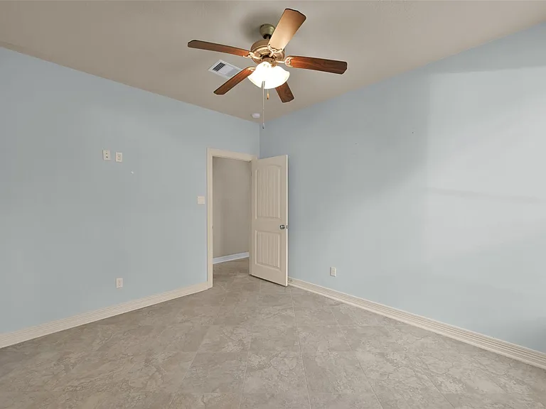 19841 S Plantation Estates Dr — Photo 28