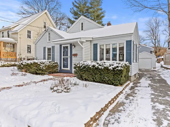 32 Wolcott Street, Portland, ME 04102