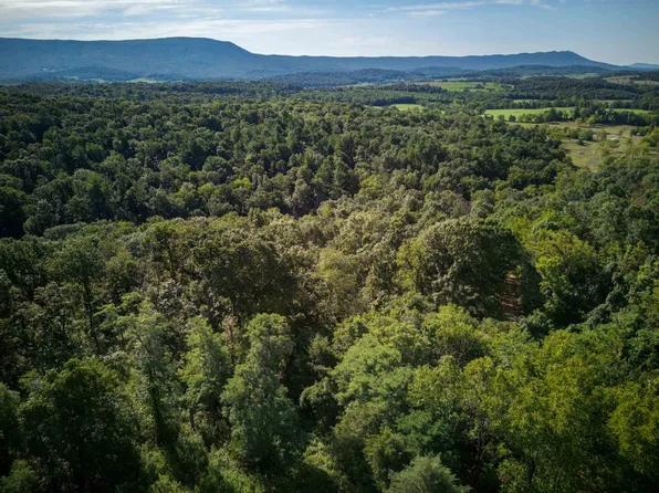 Lime Kiln Dr, Harrisonburg, VA 22802