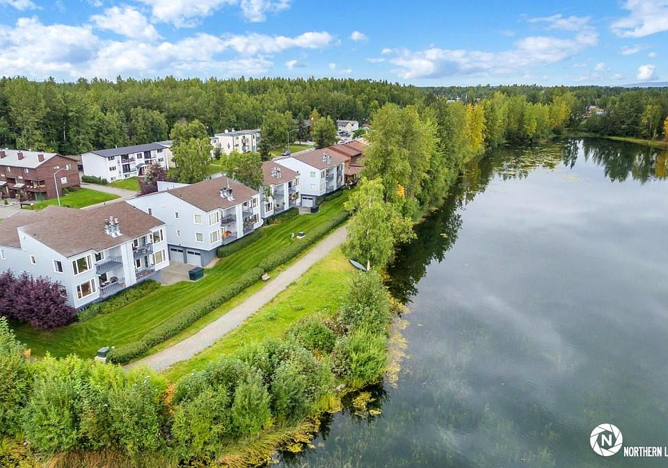 Arial View of Condo, walking path & Cheney Lake