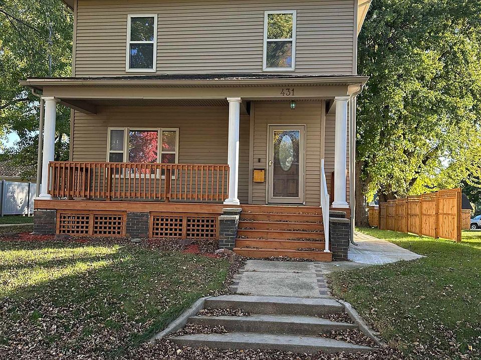 1st image of 431 W Luverne St