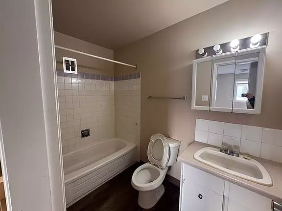 4th image of 15525 103rd Ave NW #304