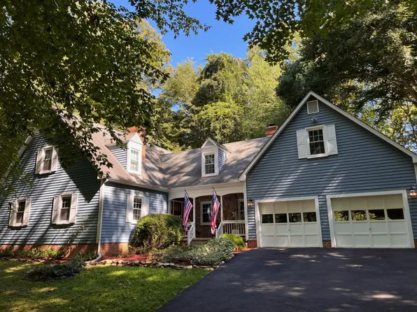 7650 Burnt Tree Dr, Manassas, VA 20111