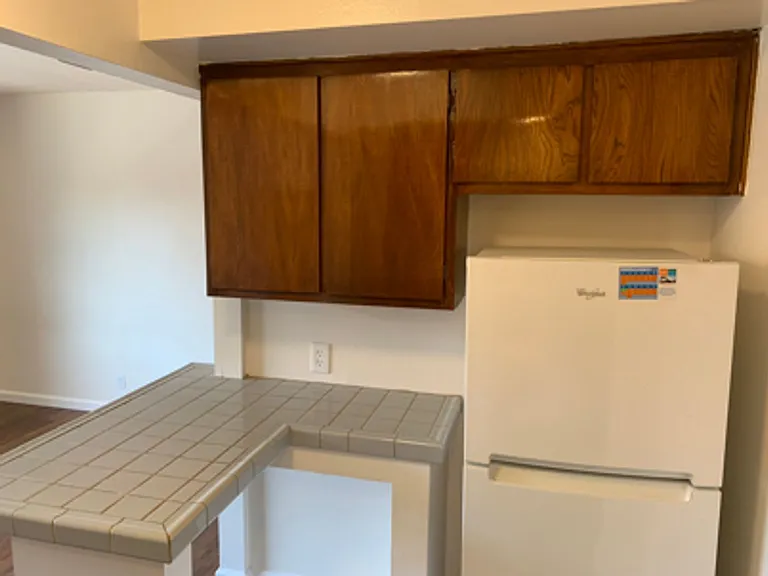 420 Ellwood Beach Dr — Photo 9