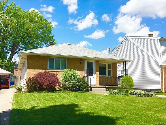 3rd image of 42 Danebrock Dr