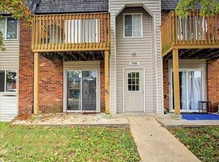 5766 Westphalia Ln APT B, Saint Louis, MO 63129