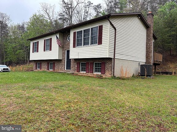 3rd image of 2865 Capon Springs Rd