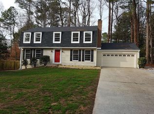 130 Hillside Ln, Roswell, GA 30076