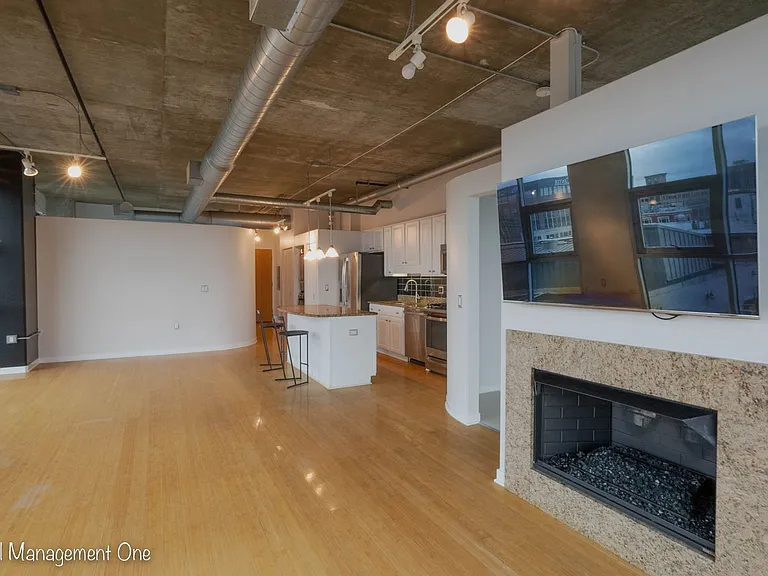 100 W 5th St #507 — Photo 11
