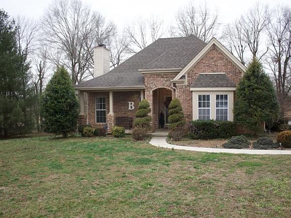 4th image of 470 Beacon Dr
