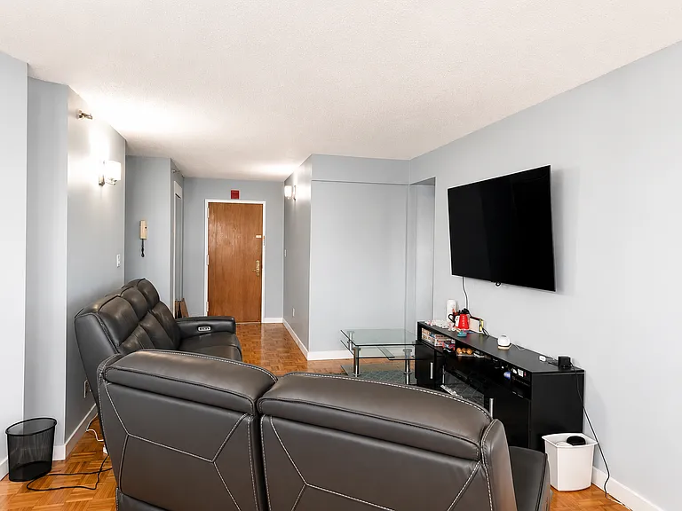 316 Prospect Ave #S6G — Photo 6