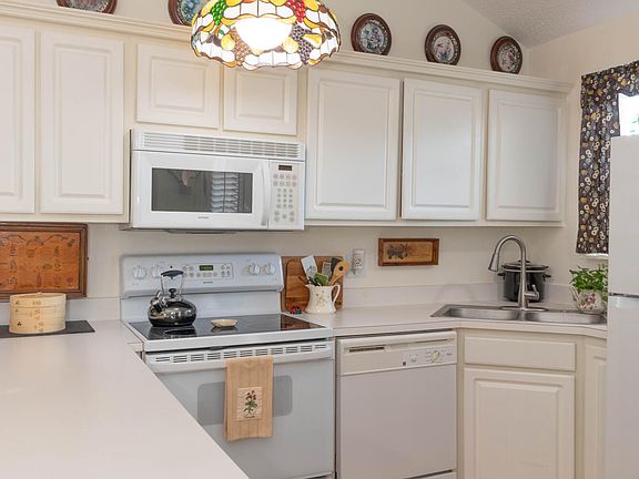 5th image of 3781 Merestone Drive
