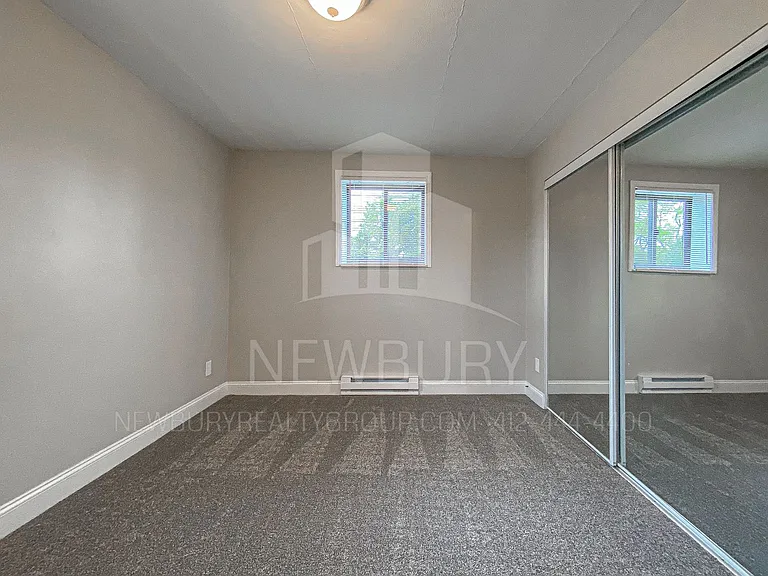 Poplar Apartments — Photo 41