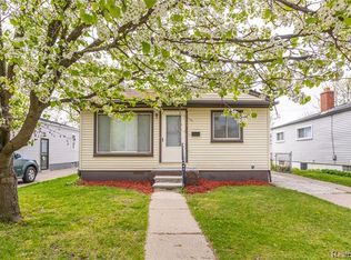 29843 Hazelwood St, Inkster, MI 48141
