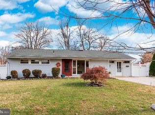 5200 Garner St, Springfield, VA 22151