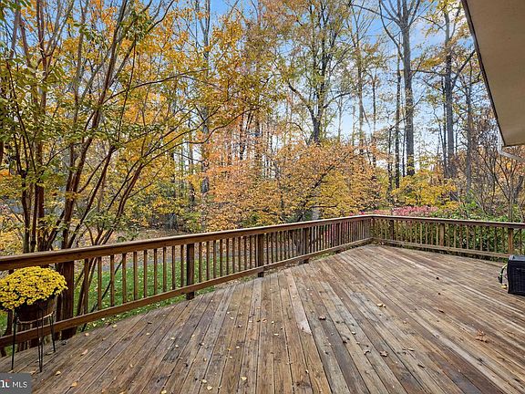 4th image of 3888 Mohr Oak Ct