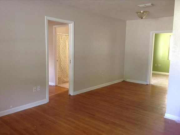 5th image of 325 Maryland Ave