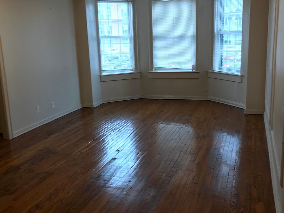 1st image of 205-1 W 28th St APT 205
