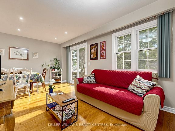 4th image of 1951 Rathburn Rd E #9