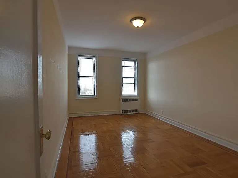 1820 Avenue N #6N — Photo 7