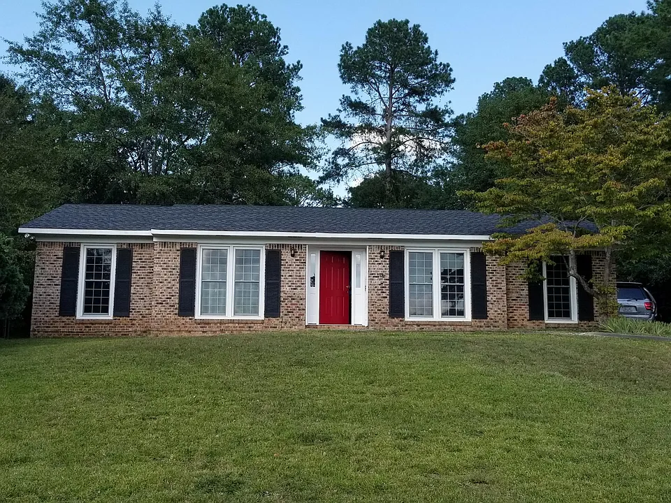 6452 Malibu Dr