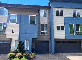 16201 Meadow Rd Unit E2, Lynnwood, WA 98087
