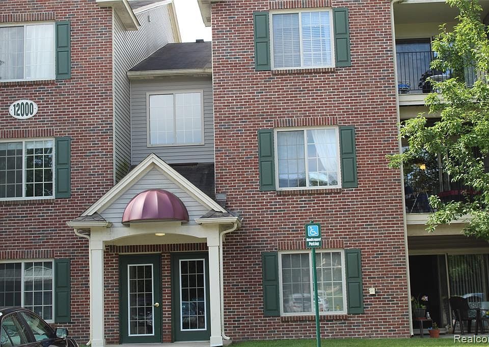 1st image of 12304 Pinehurst Ln
