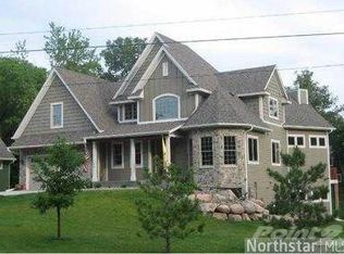 1594 Lake Johanna Blvd, Arden Hills, MN 55112