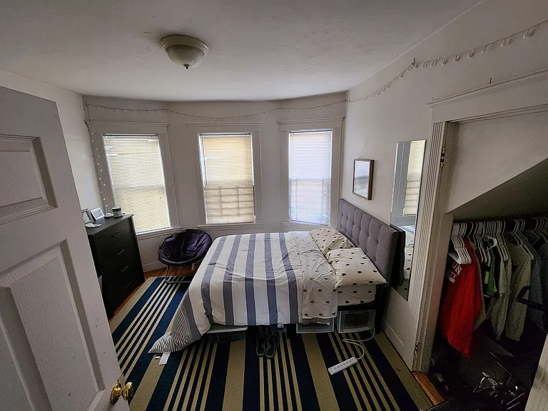 45 Gardner St #1A — Photo 4