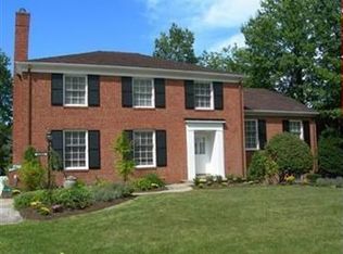 23225 Laureldale Rd, Shaker Heights, OH 44122