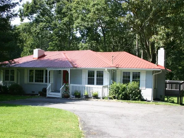 6849 Florence Dr, Lithia Springs, GA 30122
