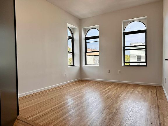 4th image of 57 Driggs Ave #3F