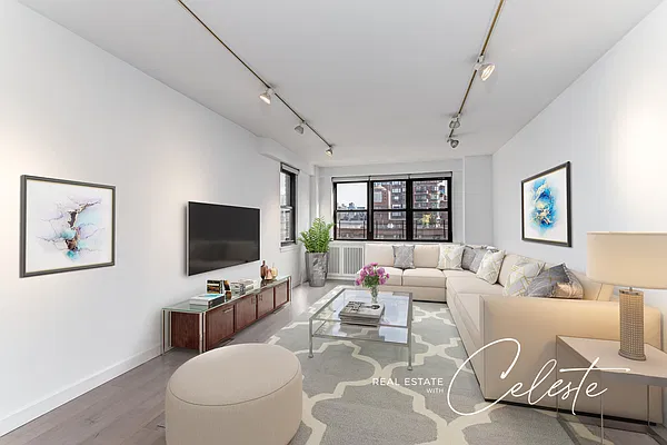 Rented by Sotheby's International Realty | media 1