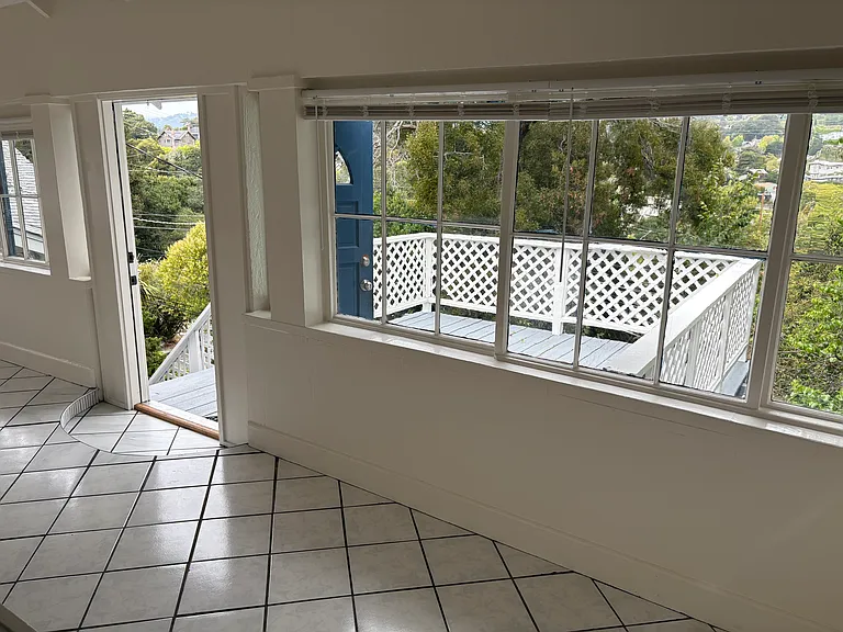 209 Sunnyside Ave — Photo 5