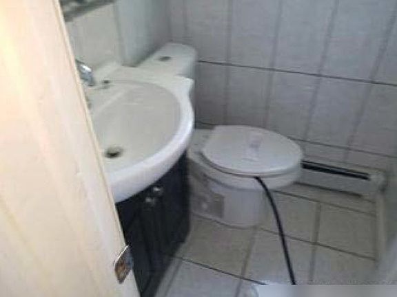 4th image of 3346 Nutly Cres
