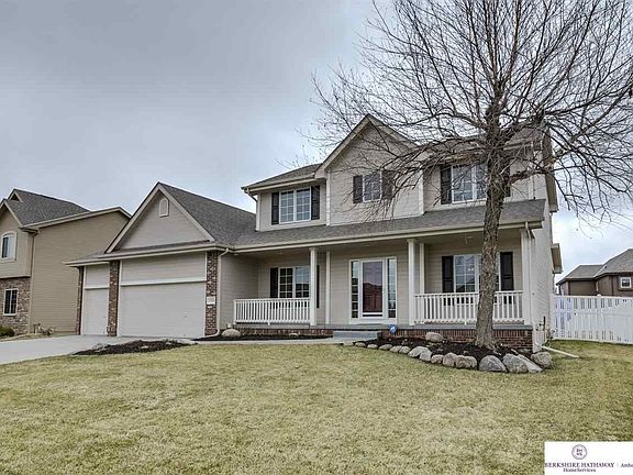 2nd image of 1009 Clearwater Dr