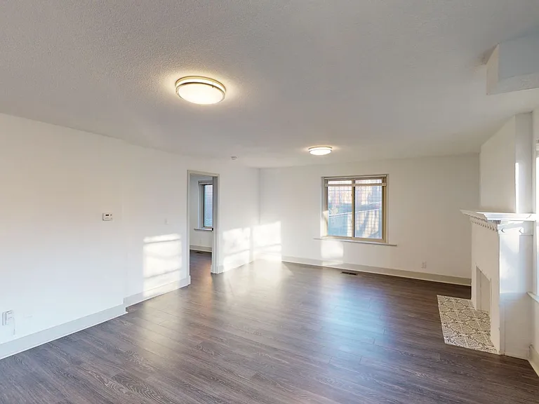Dining/Living room