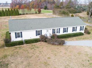 120 Lone Walnut Rd, Callao, VA 22435