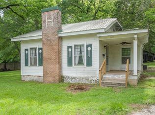 221 3rd Ct SW, Fayette, AL 35555