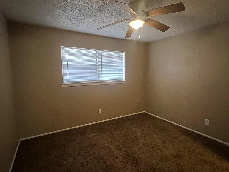 124 Temple Ave #5 — Photo 5