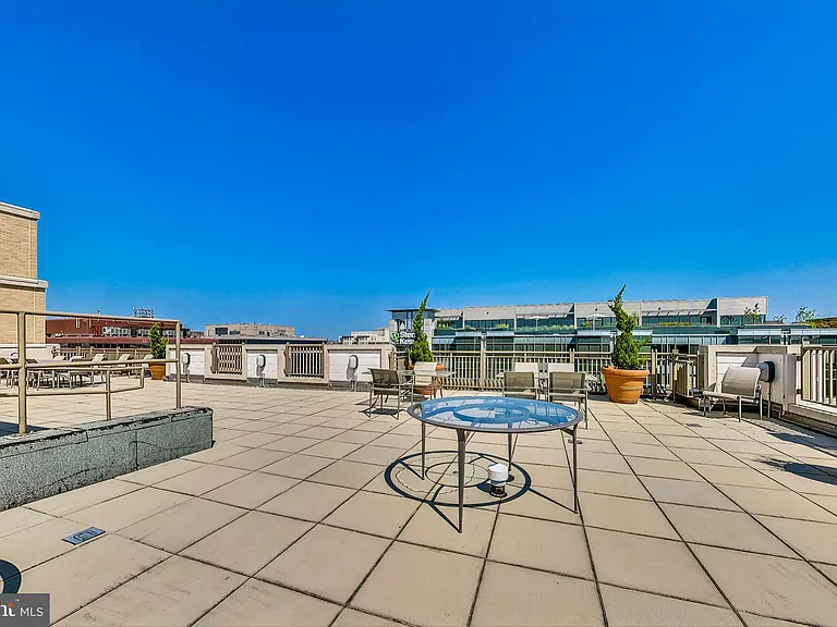 1150 K St NW #1008 — Photo 41